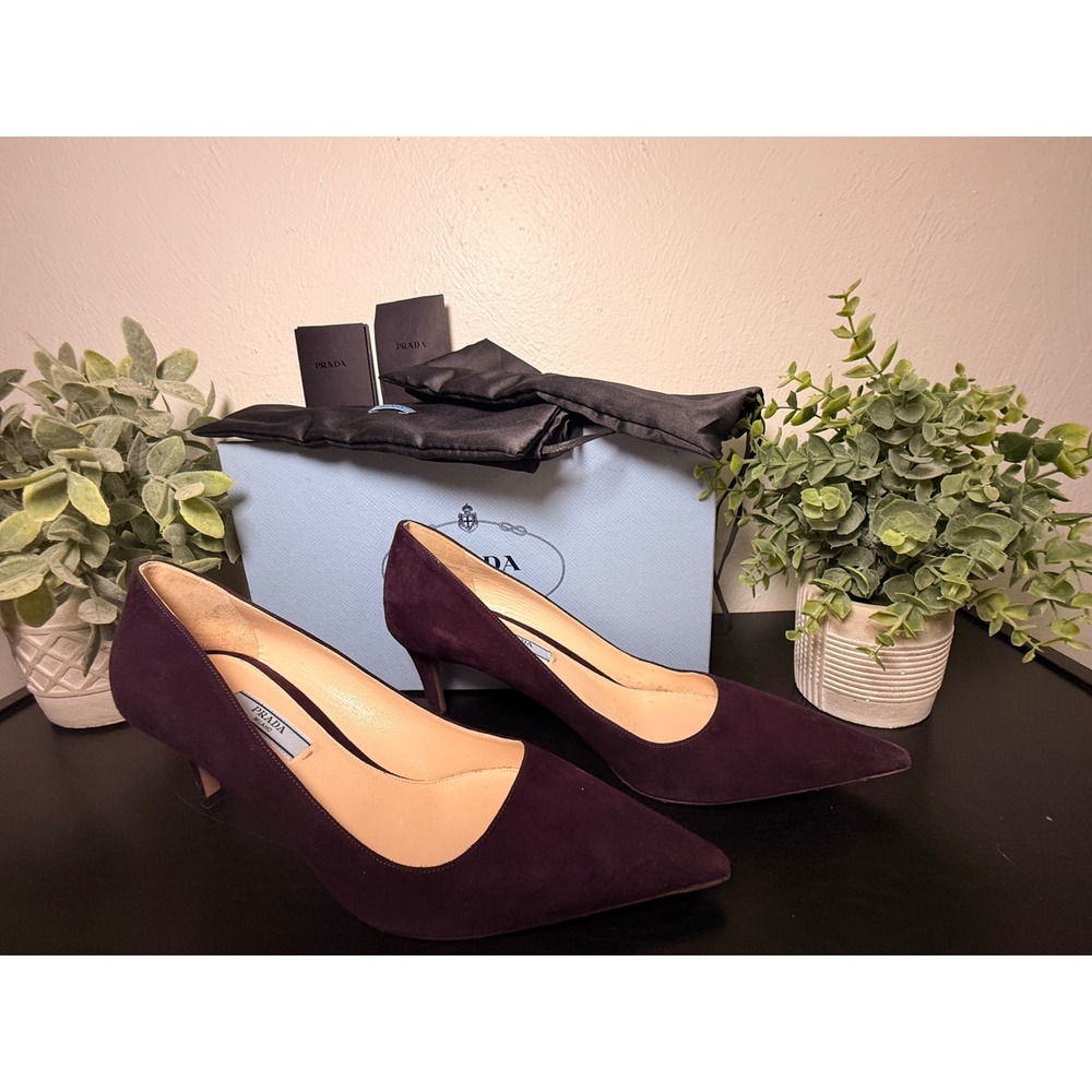Prada Purple Suede‎ Pointed Toe Kitten Heel Pumps Size 40.5 Made in Italy